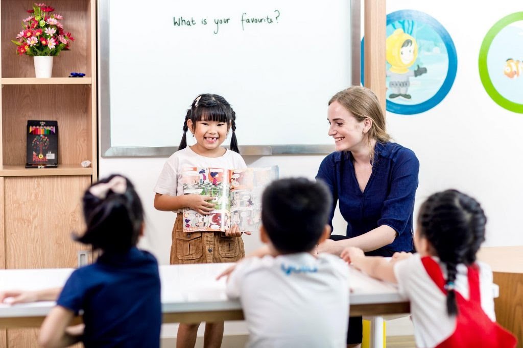 Quy định về trình độ của giáo viên tiếng anh là người nước ngoài